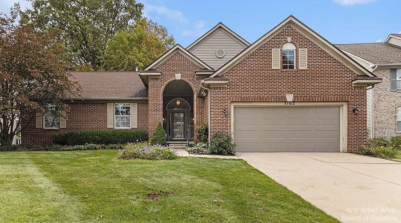 3162 Birchwood Cir, Ann Arbor MI, sold by J.R. Augustaitis